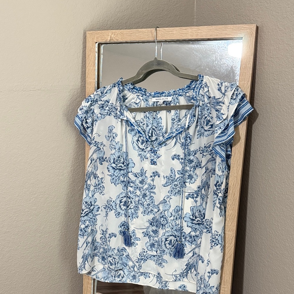 Rose & Olive White and Blue Floral Blouse